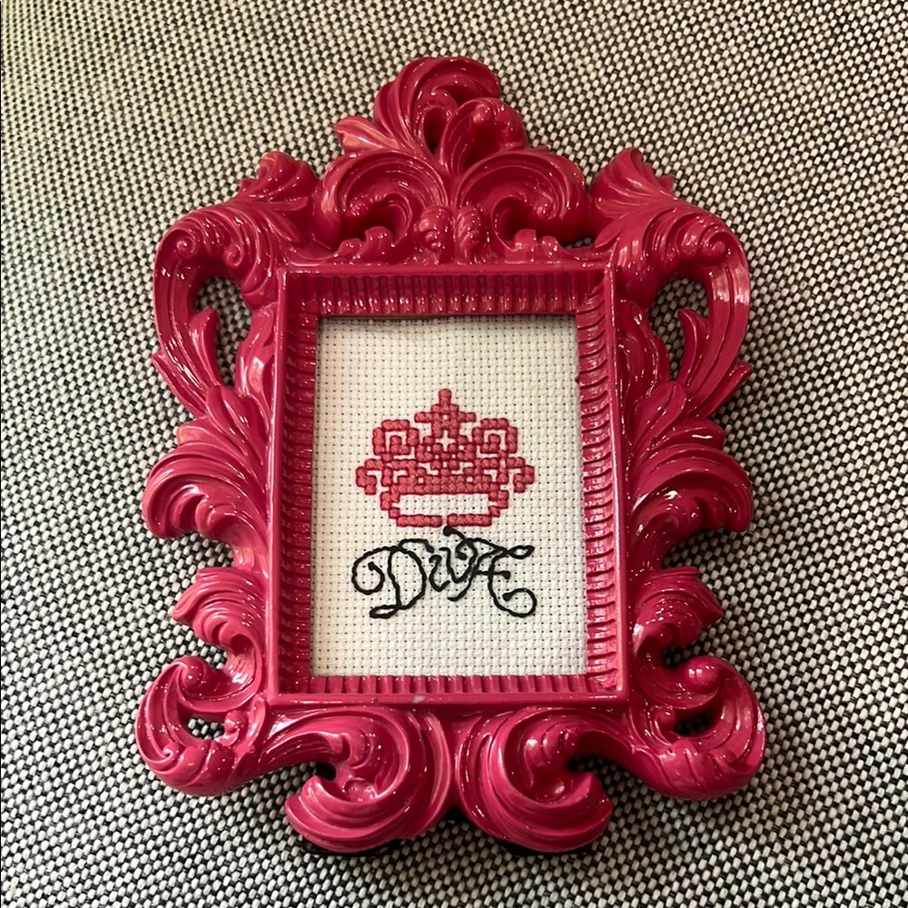 Pink Baroque Picture Frame with Ornate Accents